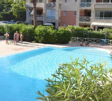 2 Pièces Calme Refait à Neuf Piscine Appartement